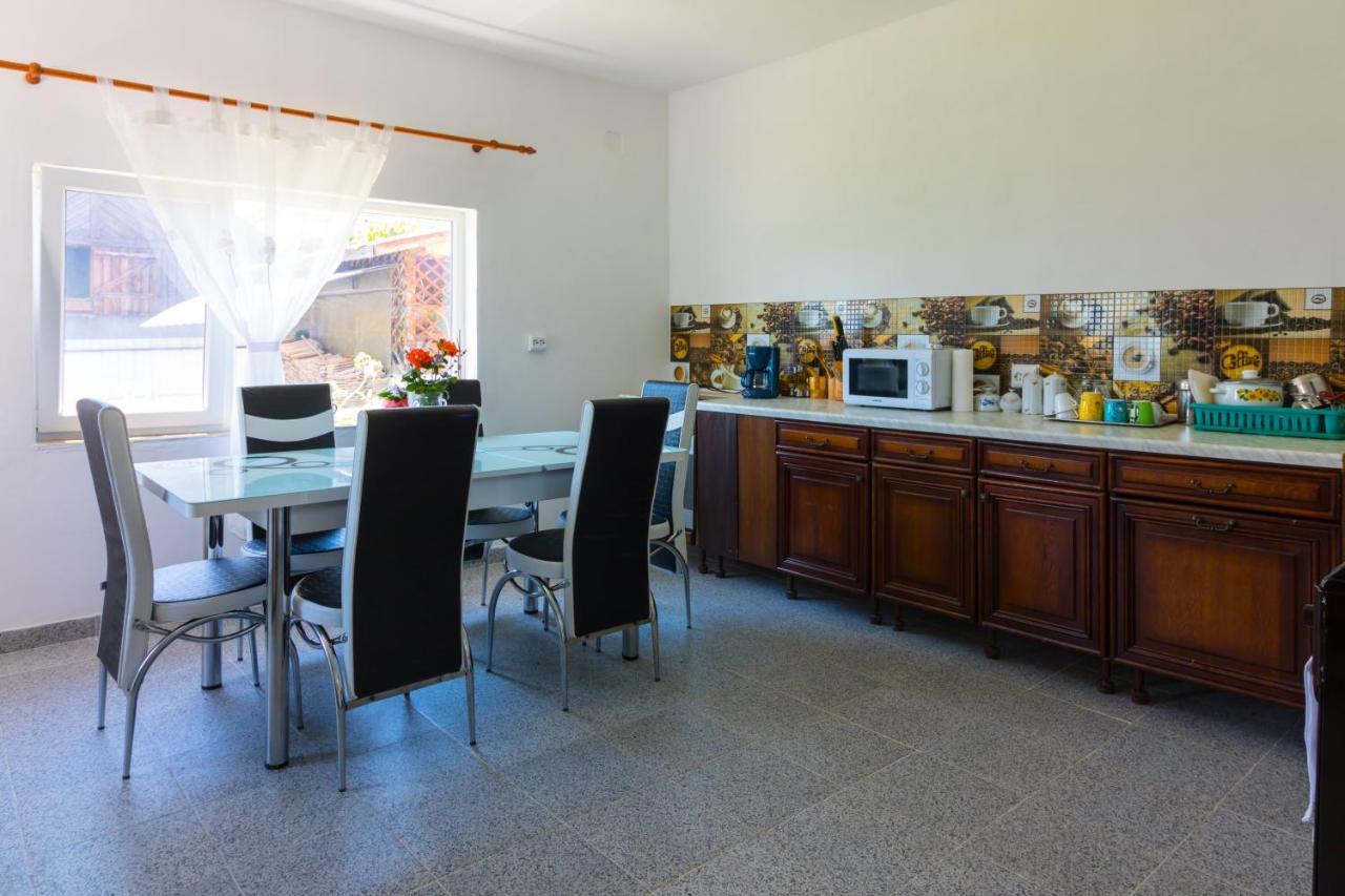 Casa De Vacanta Marya Baia de Fier Bagian luar foto