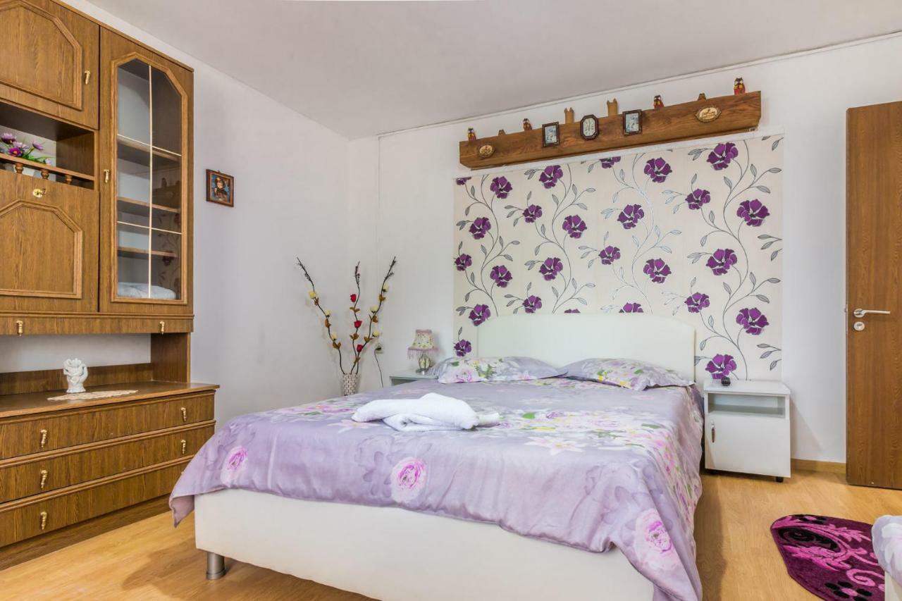 Casa De Vacanta Marya Baia de Fier Bagian luar foto