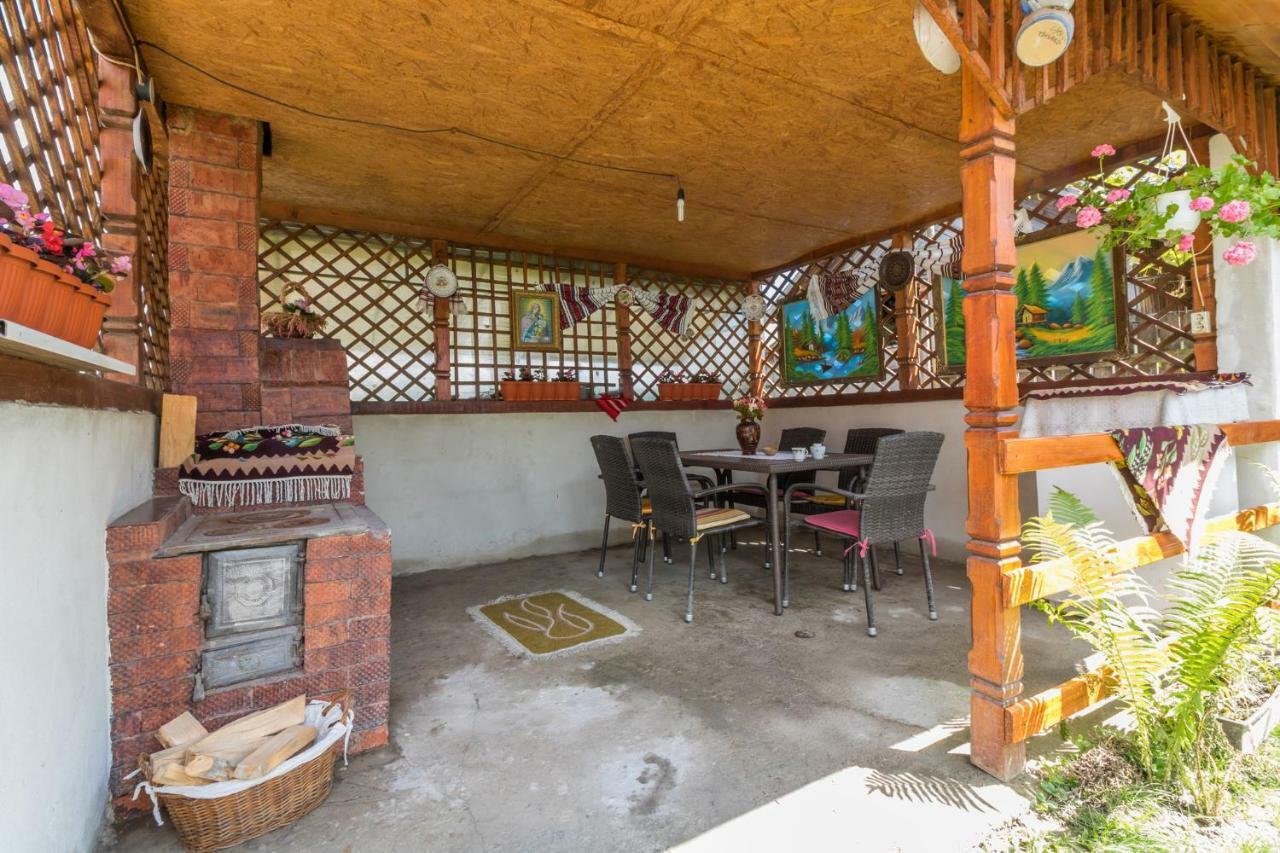 Casa De Vacanta Marya Baia de Fier Bagian luar foto